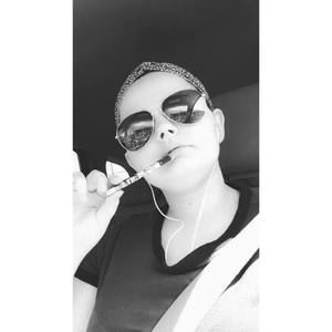 Meet your Posher, Hailey